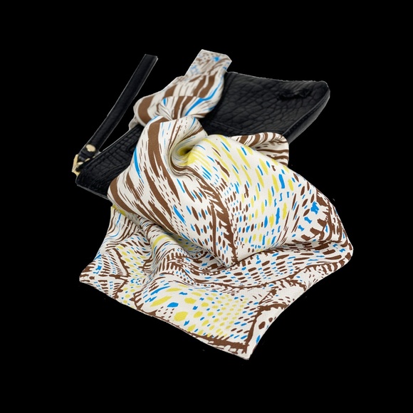 NWT SILKLETTE Abstract Print 100% Fine Silk Kerchief Bandana - Picture 4 of 4